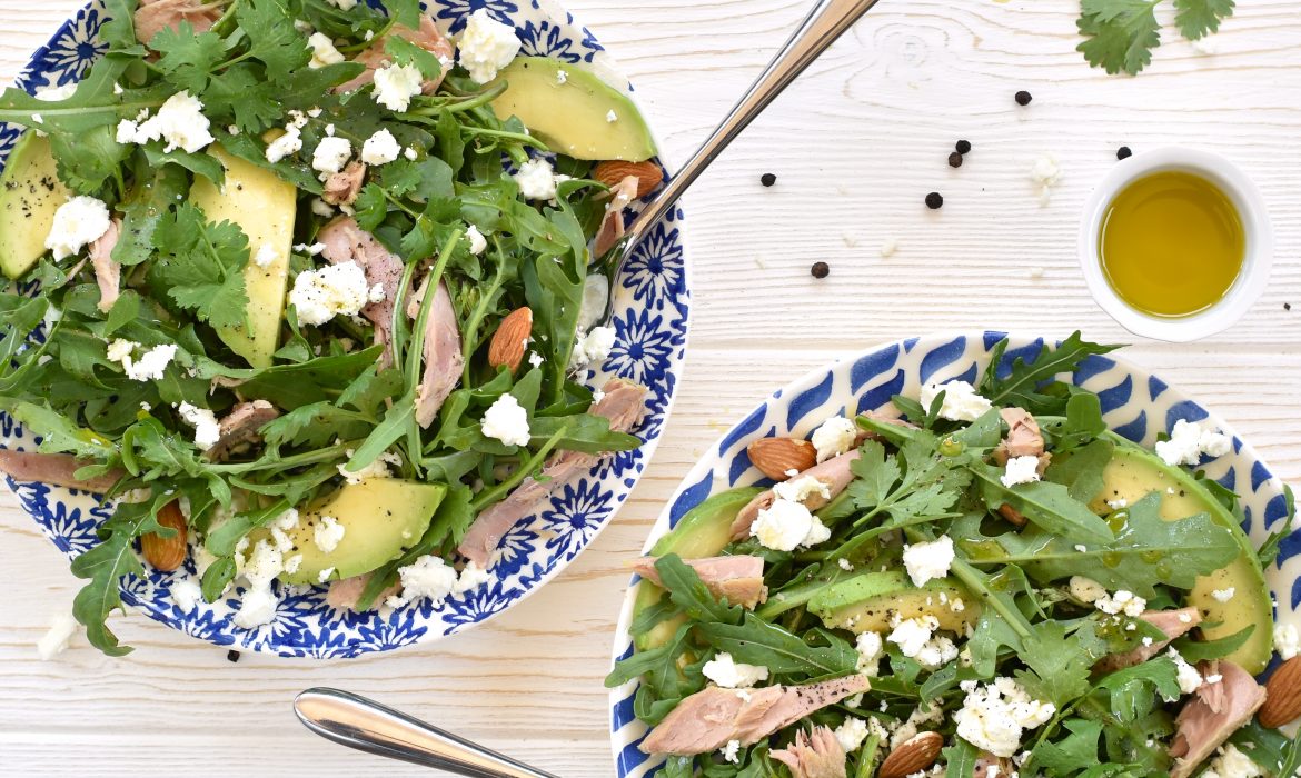 INSALATA CON FETA E TONNO
