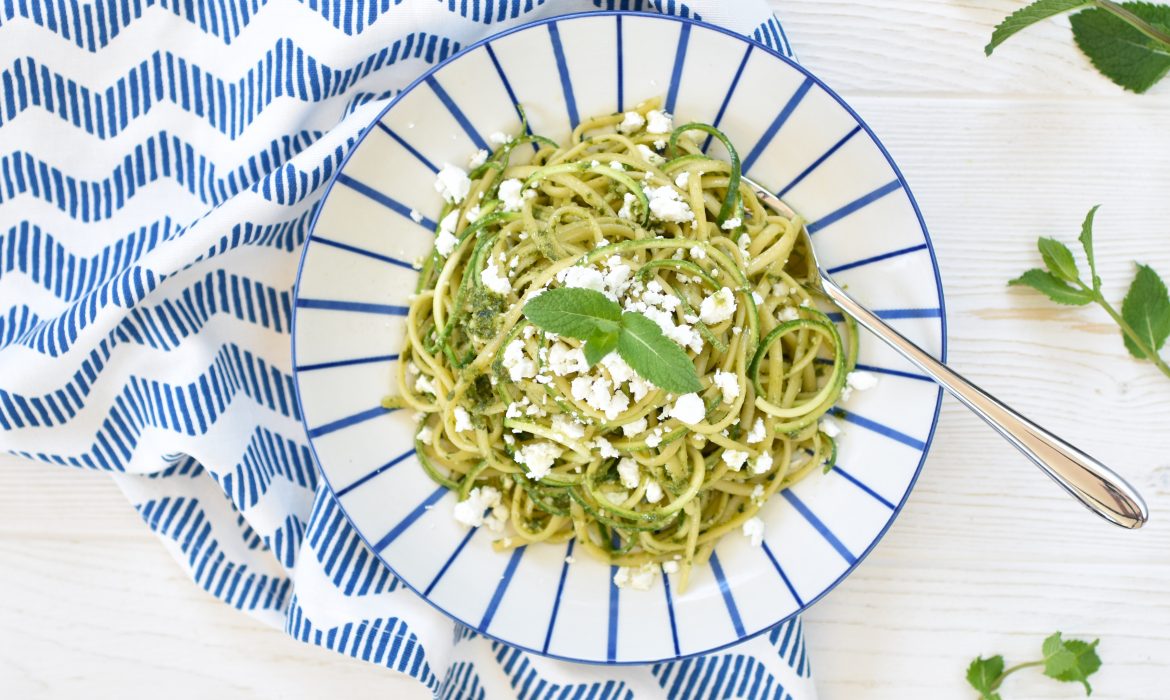 LINGUINE FETA E ZUCCHINE