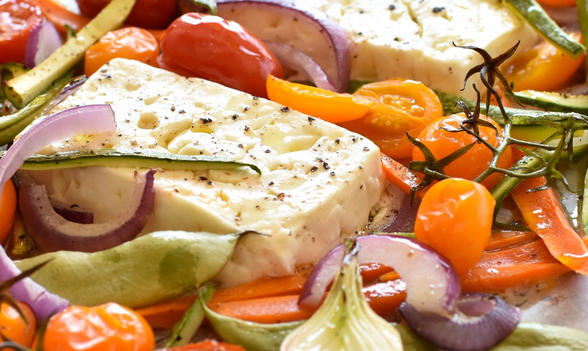 FETA AL FORNO CON VERDURE CROCCANTI
