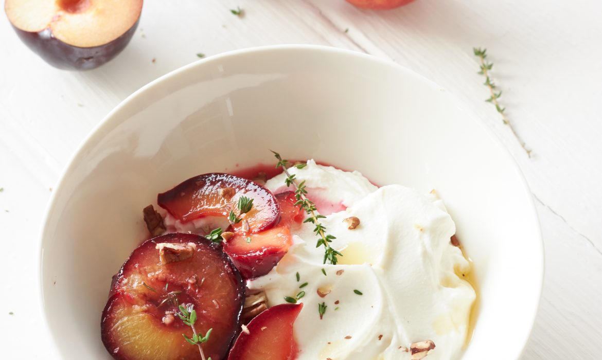 SUSINE CARAMELLATE CON YOGURT GRECO