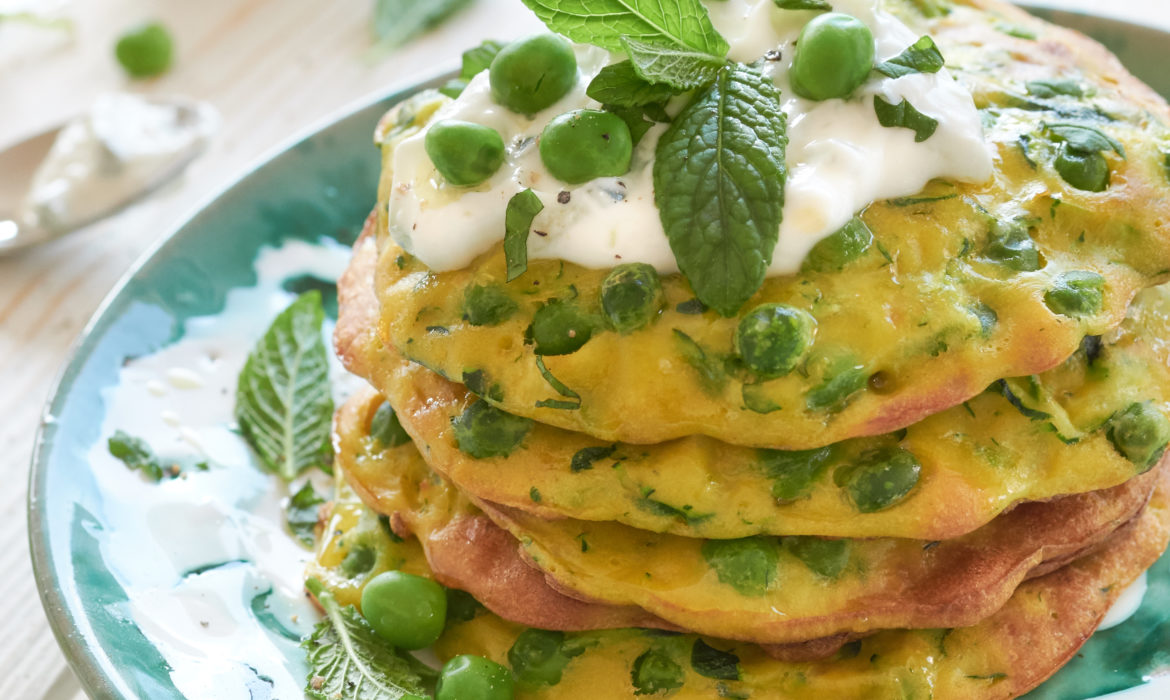 FRITTATINE ALLE ZUCCHINE,PISELLI E MENTA CON TZATZIKI ZORBAS