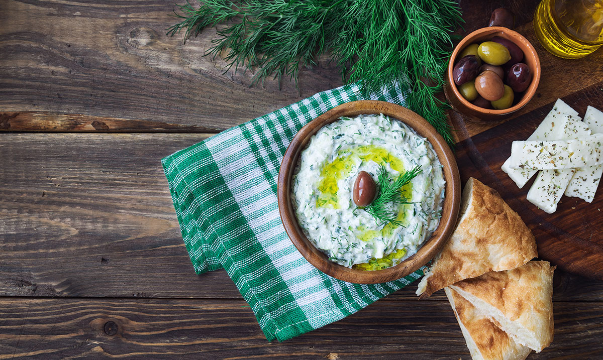 la salsa tzatziki impiattata