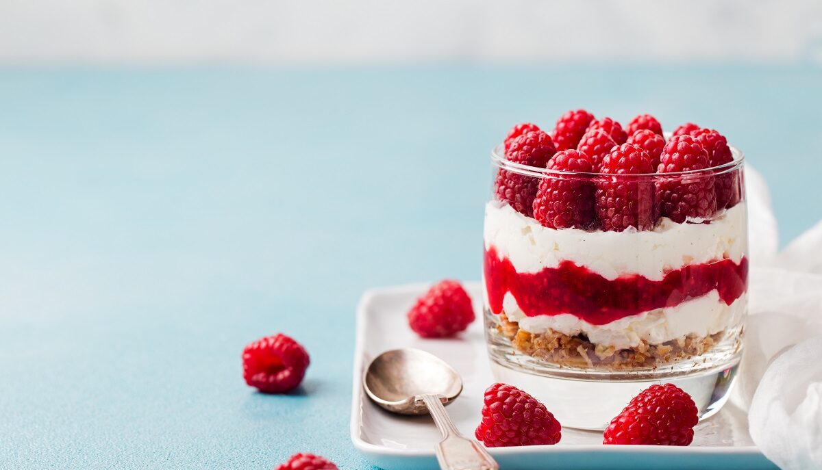 3 idee deliziose per una colazione estiva a base di yogurt greco!