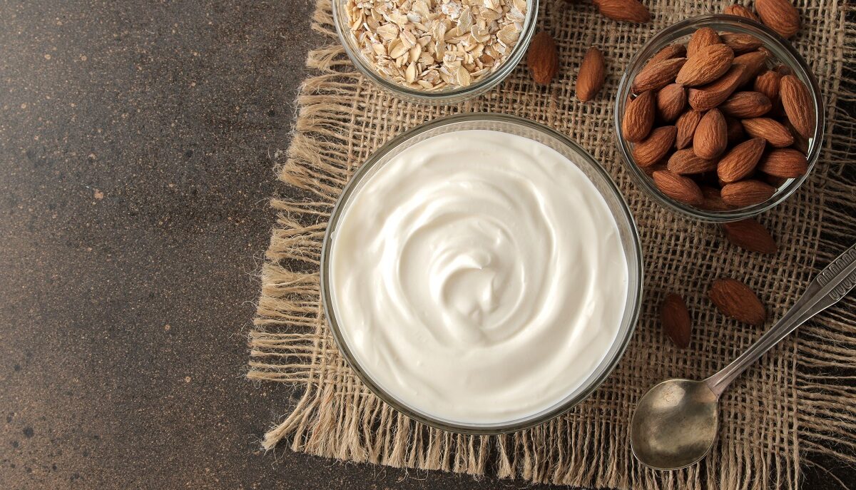 Sai che lo yogurt greco è ricco di proteine? Ecco a cosa servono