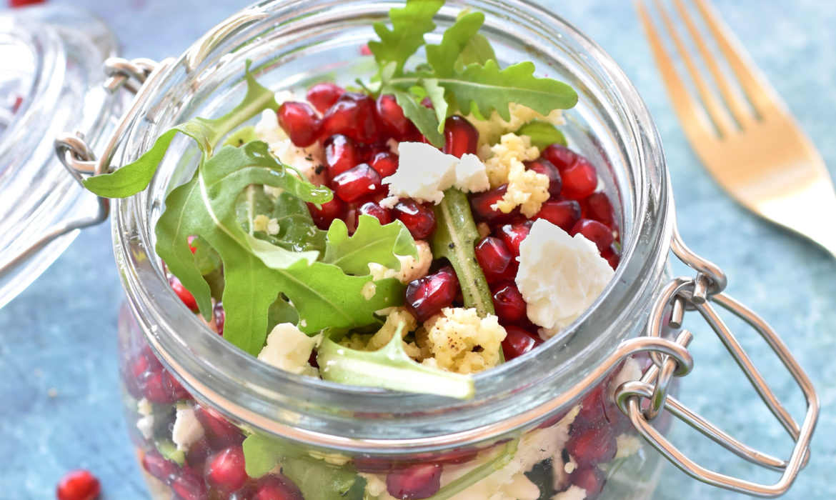 INSALATA SETTEMBRINA DI MIGLIO, MELAGRANA, RUCOLA E FETA