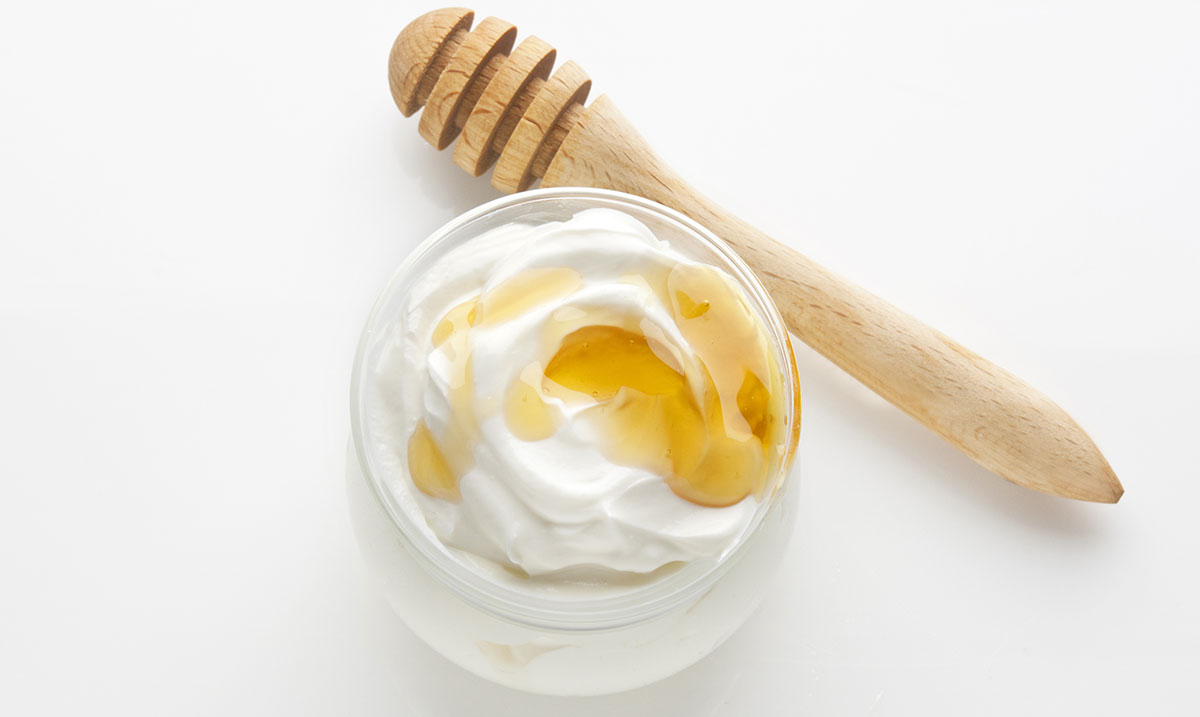 lo yogurt greco contiene lattosio?