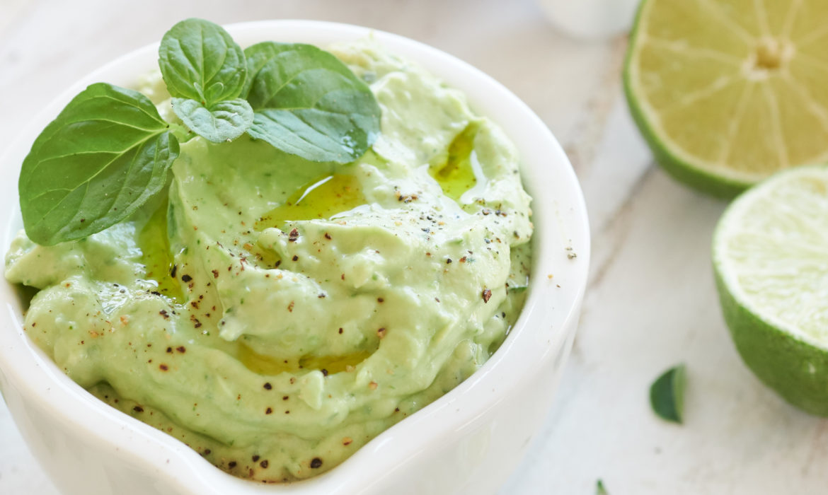 GUACAMOLE CON YOGURT GRECO