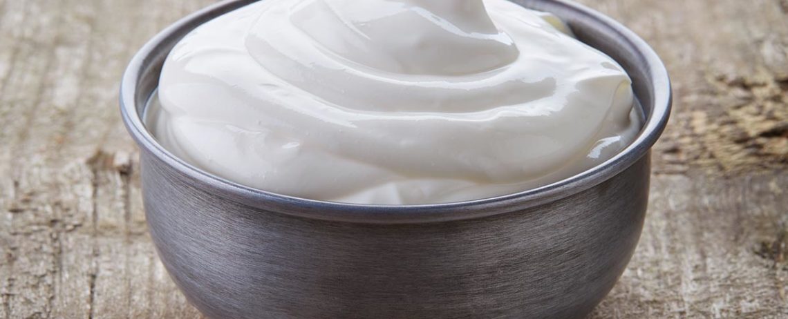 Yogurt greco di pecora, 5 proprietà da conoscere