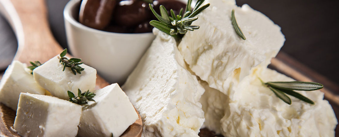 La feta contiene lattosio? Ecco la risposta!