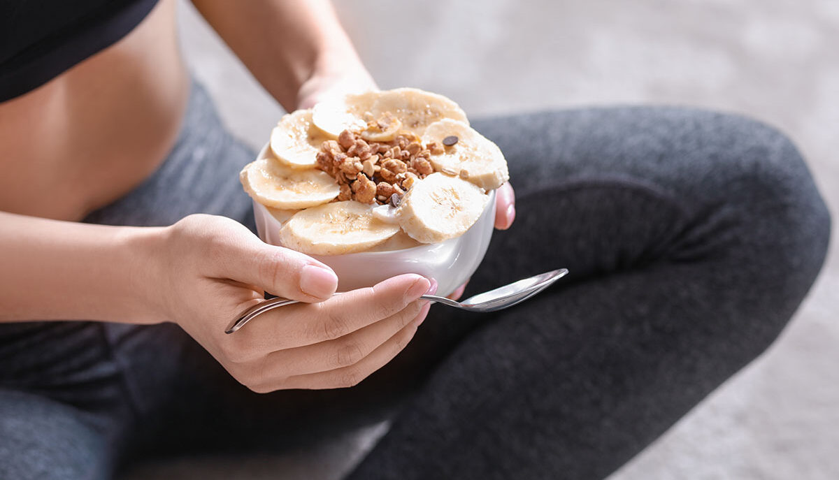 Come usare lo yogurt greco nel pre e post workout