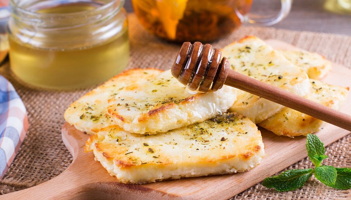 Hai mai provato la feta alla piastra?