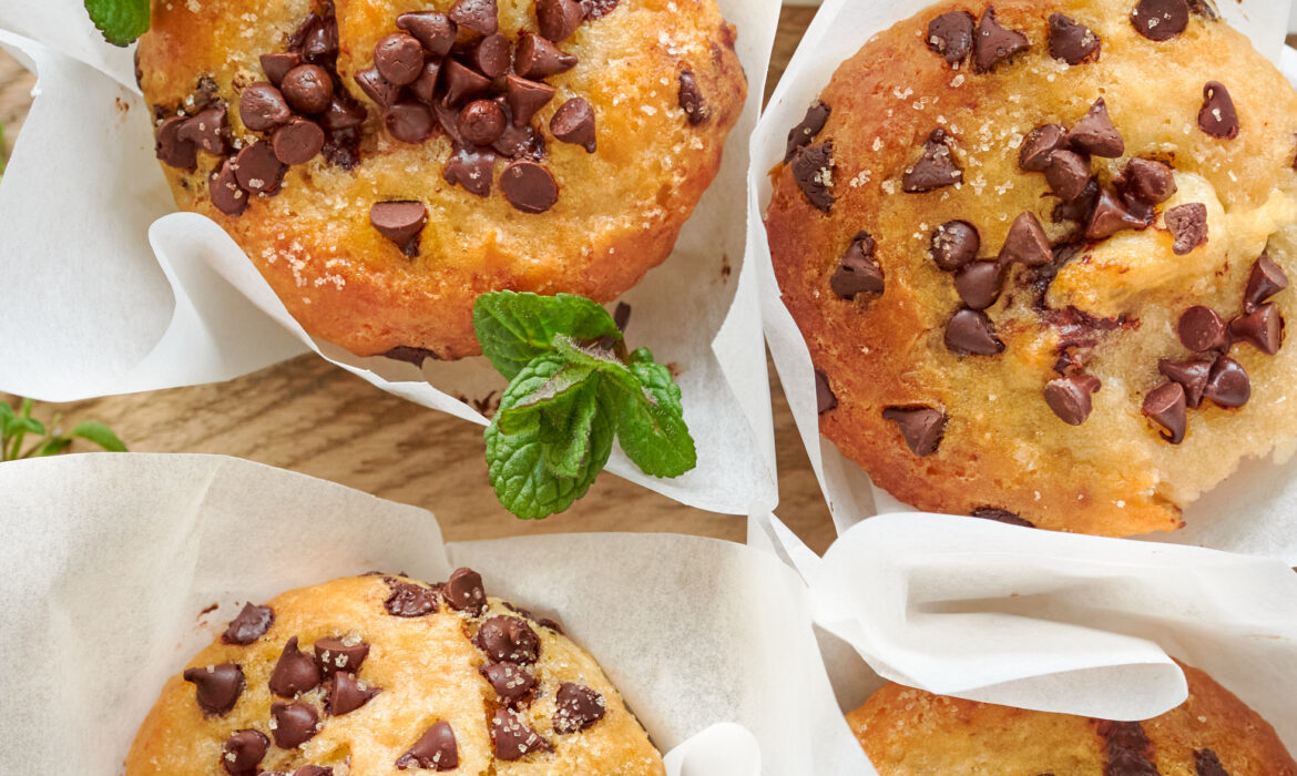 MUFFIN AL COCCO CON GOCCE DI CIOCCOLATO E YOGREKO BIO ZORBAS