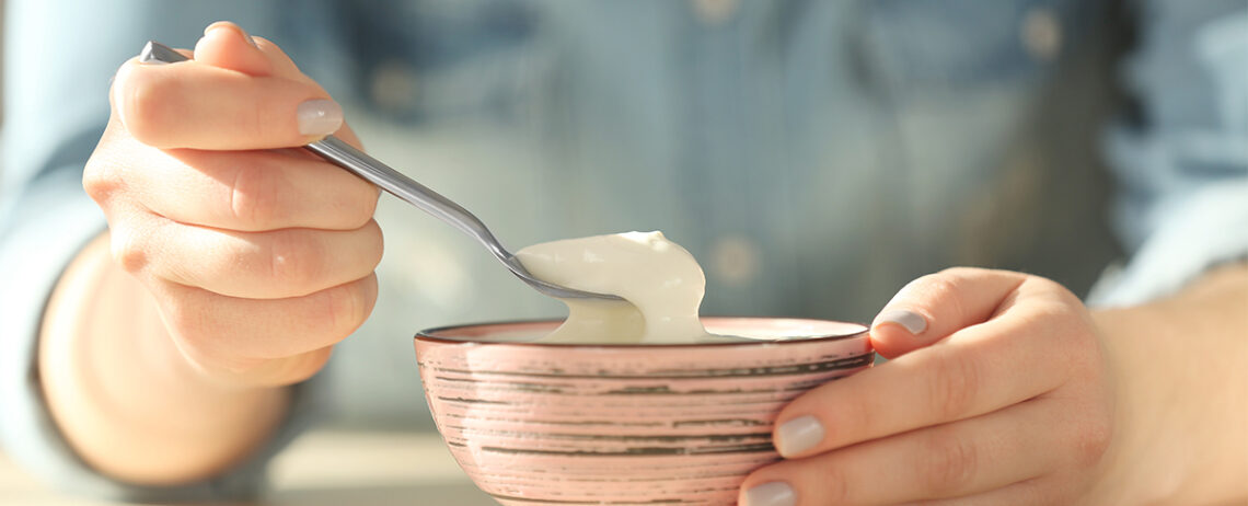 Mangiare solo yogurt per una settimana: si può?