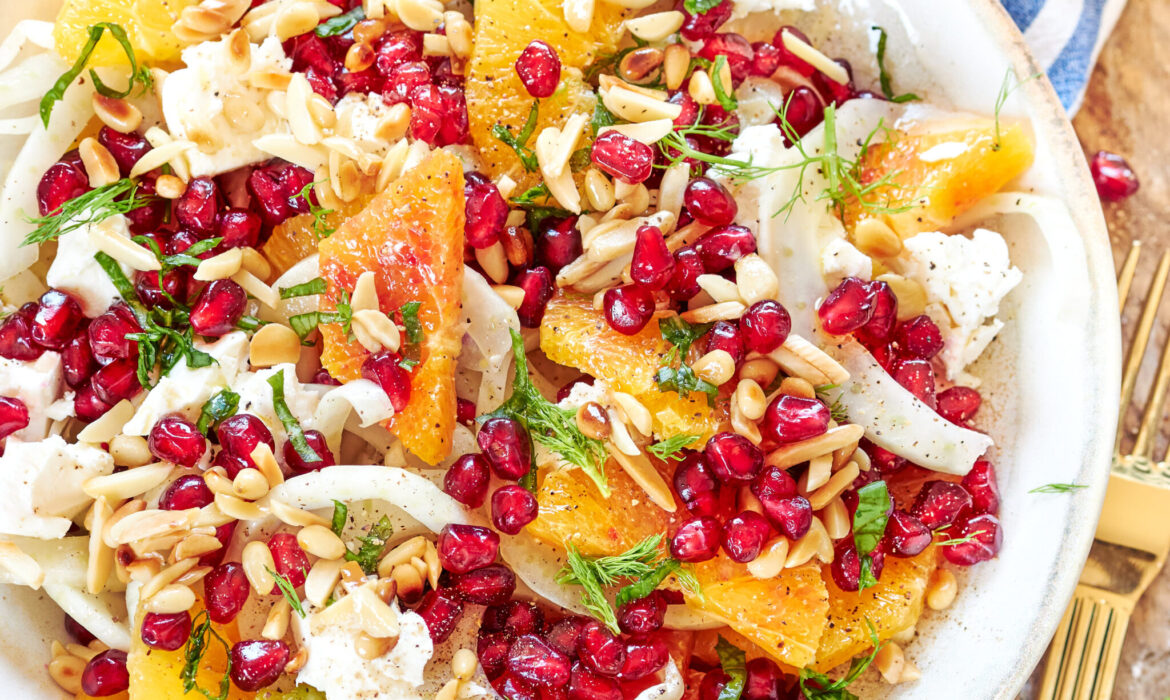 INSALATA DI AGRUMI CON FETA E MELAGRANA