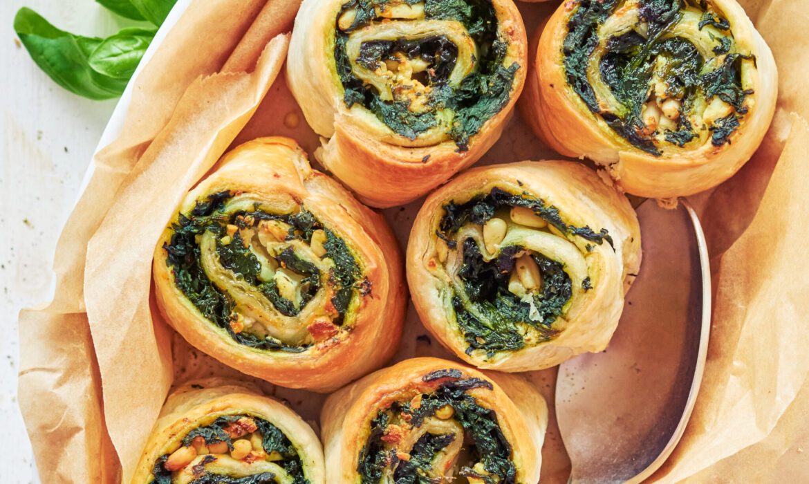 Rolls di pasta sfoglia con spinaci e Feta Zorbas