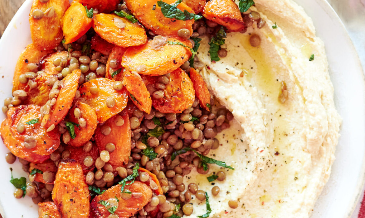 Hummus Zorbas con carote al forno e lenticchie